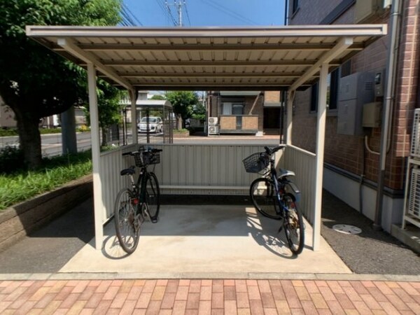 建物設備(駐輪場)