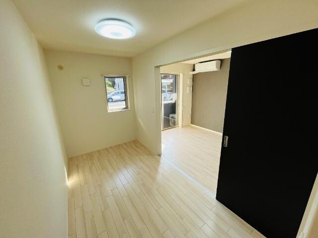 物件内観写真13　(洋室（イメージ）)