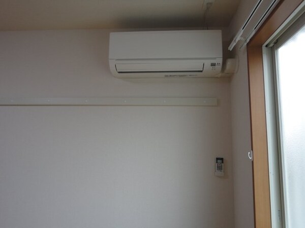 建物設備(洋室　エアコン)