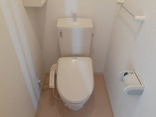 物件内観写真14　(トイレもきれいです)