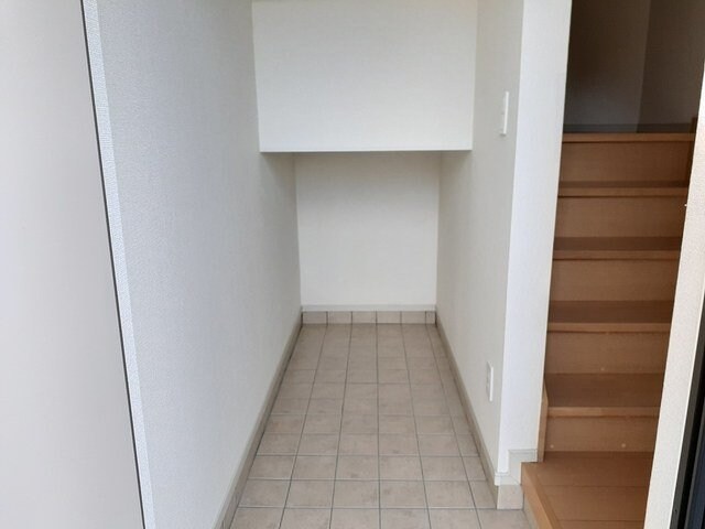 物件内観写真15　(玄関です)