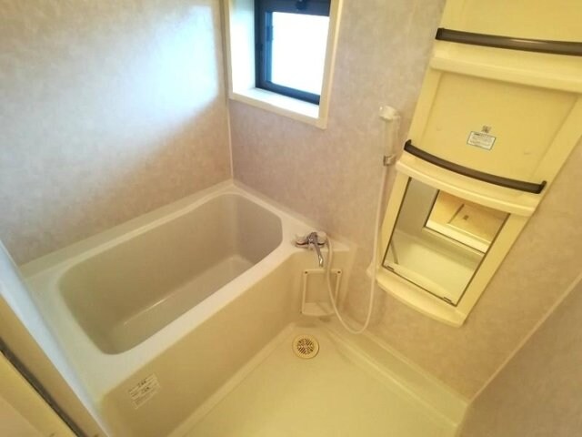 物件内観写真5　(浴室)