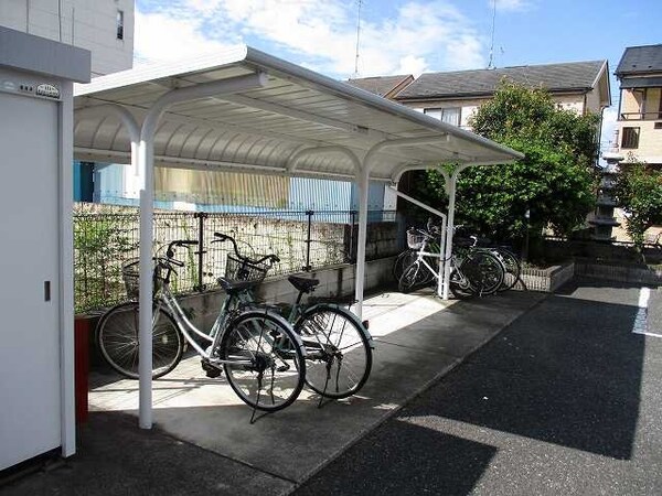 その他(駐輪場)