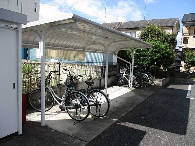 物件内観写真11　(駐輪場)