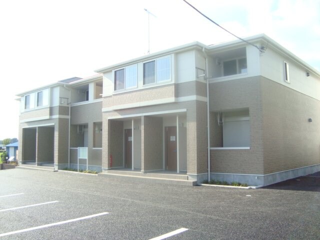 物件外観写真2　(外観写真（昼）)