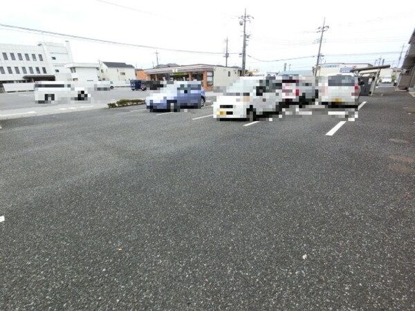 駐車場(駐車場)