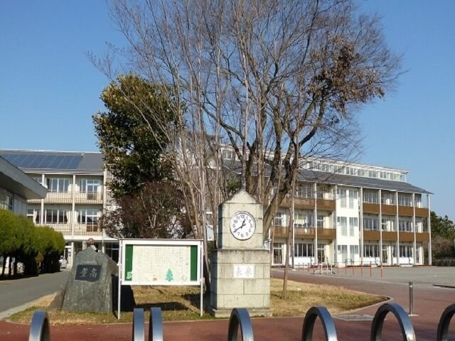 物件外観写真6　(真岡小学校まで550m)