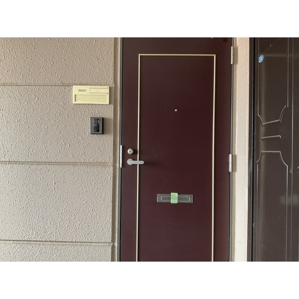 玄関(落ち着いた玄関です)