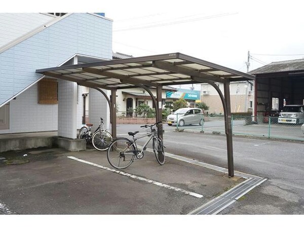 建物設備(駐輪場)