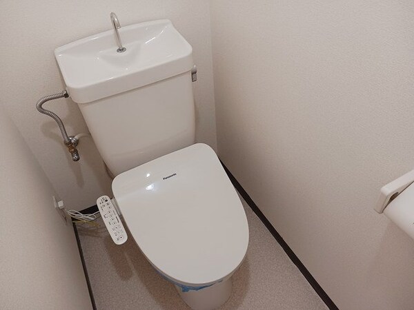 トイレ(清潔感のあるトイレです)