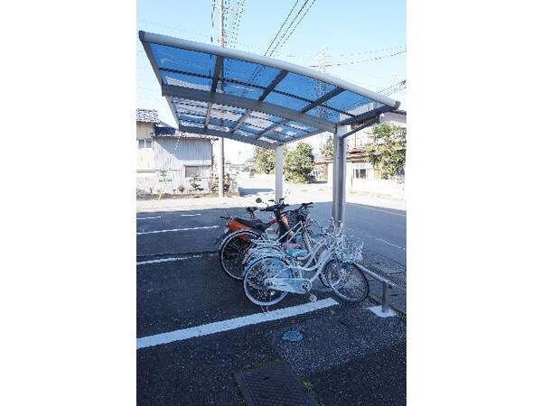 建物設備(駐輪場)