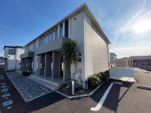 物件外観写真2　(外観写真（昼）)