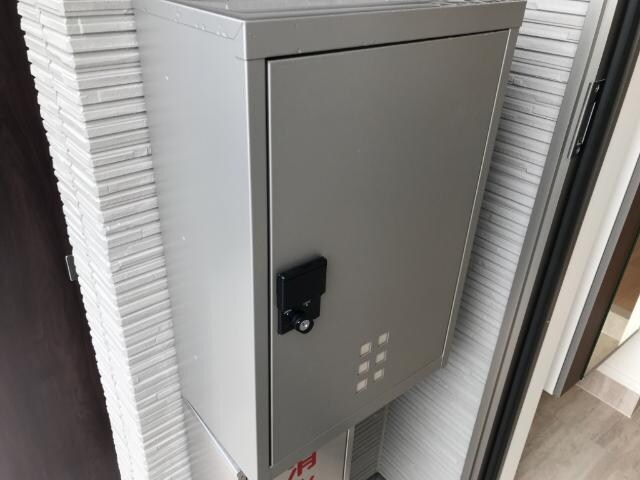 物件内観写真28　(宅配ボックス)
