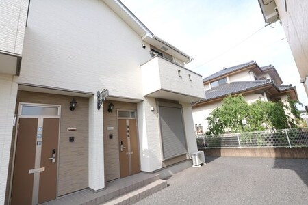 クレセントＣ棟外観写真