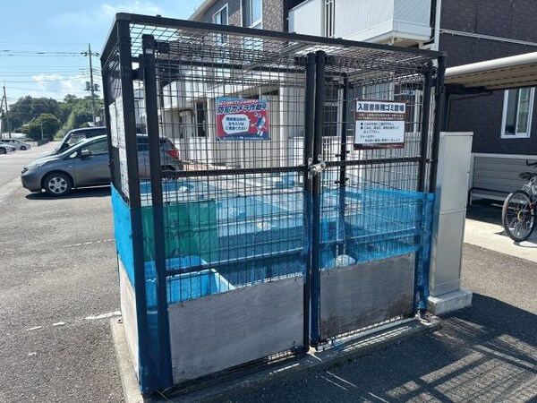 建物設備(ゴミステーション)
