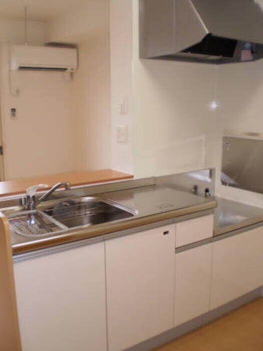 物件内観写真2　(人気の対面ｷｯﾁﾝ)