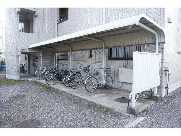 建物設備(駐輪場)