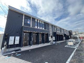 物件外観写真2　(同型タイプ)