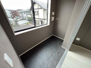 物件内観写真14　(ベランダ（イメージ）)