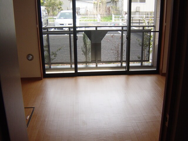 物件内観写真5　(リビング)