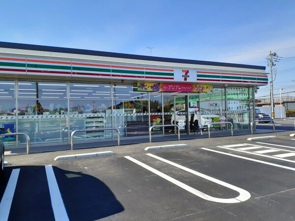 周辺環境(セブンイレブン安塚小学校前店まで400m)