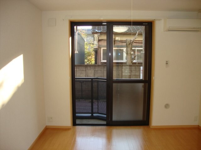 物件内観写真10　(リビング)