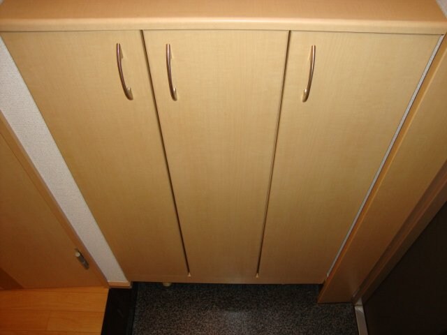 物件内観写真19　(下駄箱)