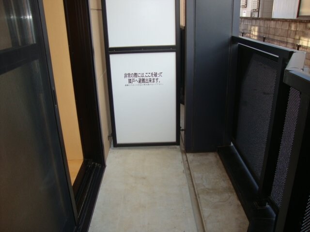 物件内観写真28　(ベランダ)