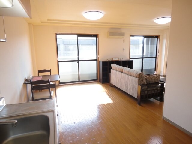 物件内観写真21　(リビング)