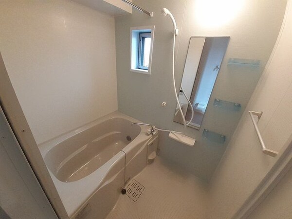 浴室(ゆったり過ごせるお風呂です)