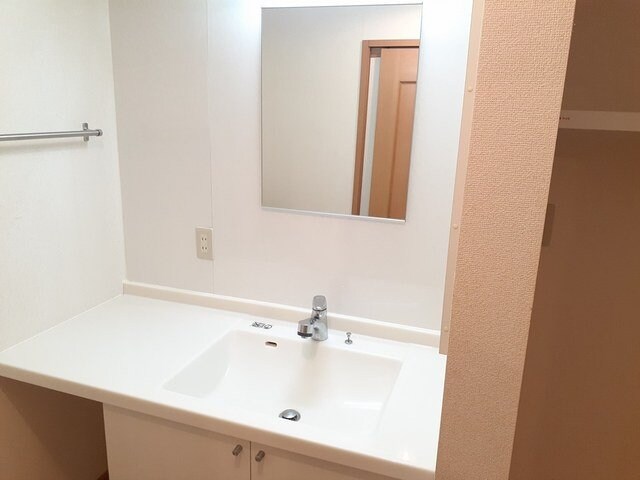 物件内観写真12　(洗面所です)