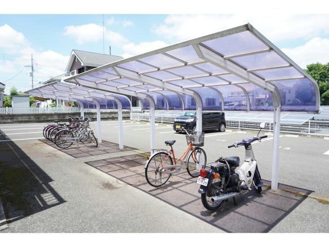 物件内観写真6　(駐輪場)
