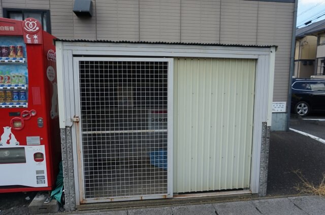 物件内観写真5　(ゴミステーション)