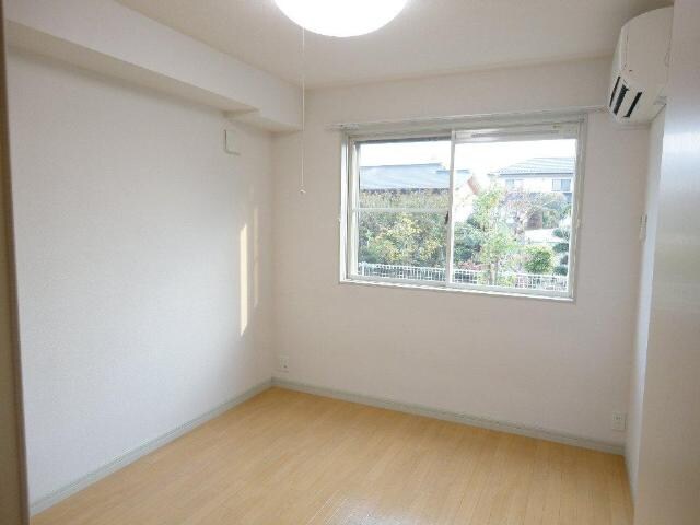 物件内観写真15　(寝室)