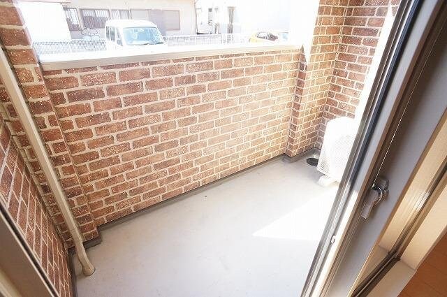 物件内観写真19　(広々としたバルコニーです)