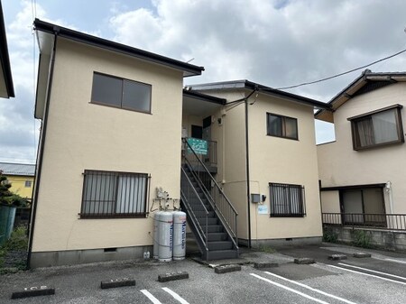 内山ハイツ外観写真