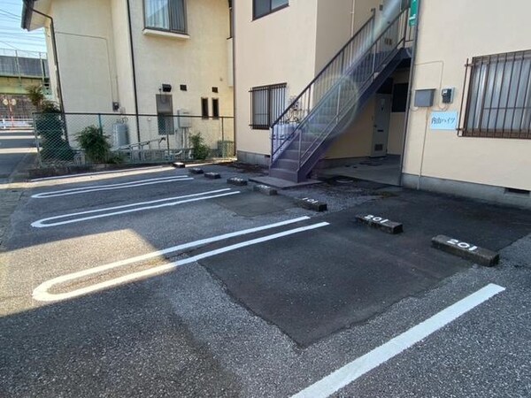 駐車場(駐車場)