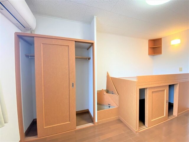 物件内観写真10　(内装もきれいです)