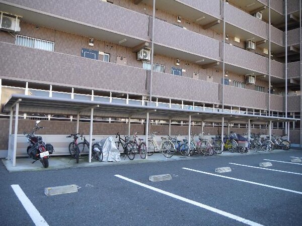 建物設備(駐輪場)