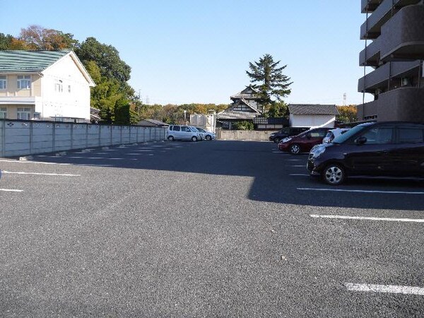 駐車場(駐車場)