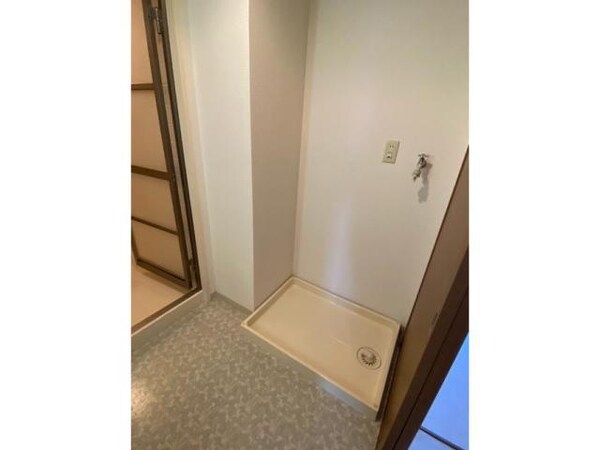 建物設備(洗濯機置き場)