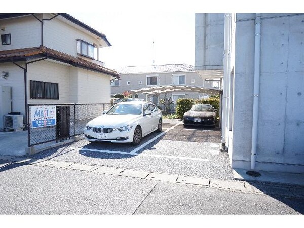 駐車場(駐車場)