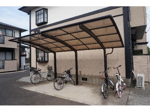 物件内観写真5　(駐輪場)