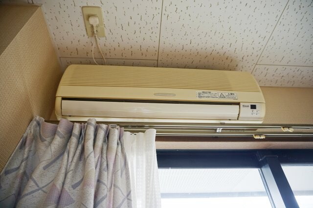 物件内観写真19　(東側洋室エアコン)