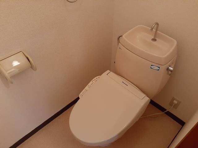 物件内観写真13　(清潔感のあるトイレです)