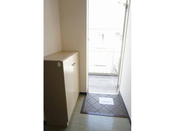 玄関(同型別部屋)