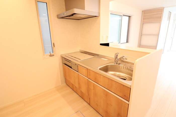 物件内観写真4　(IH付カウンターキッチン)