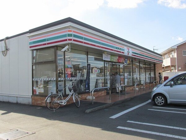 周辺環境(セブン-イレブン 下野上三川店まで450m)