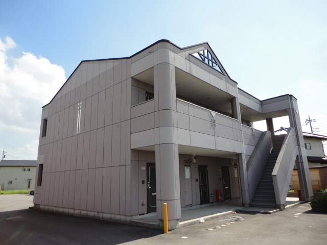 物件外観写真3　(外観写真（昼）)