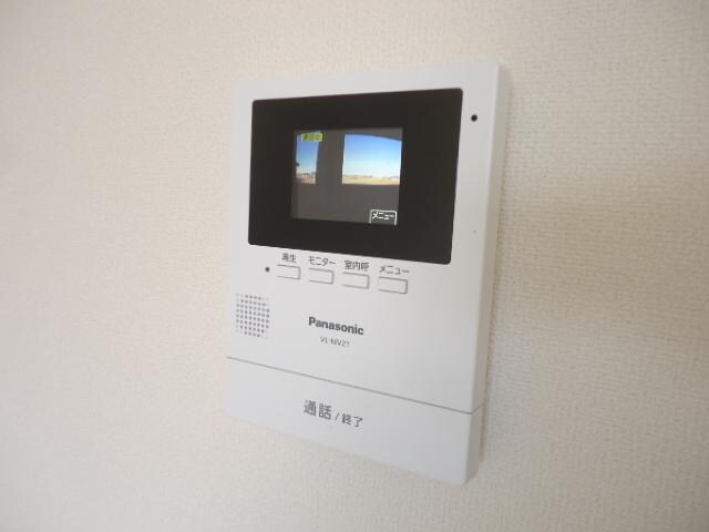 物件内観写真17　(カメラ付インターホン)
